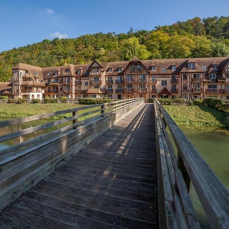 Karma Manoir Des Deux Amants Aparthotel Connelles Buitenkant foto