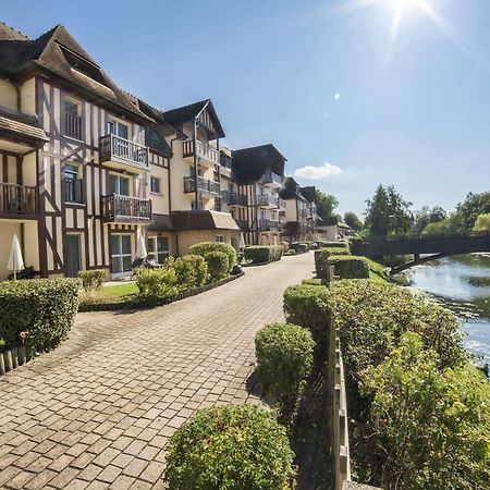 Karma Manoir Des Deux Amants Aparthotel Connelles Buitenkant foto