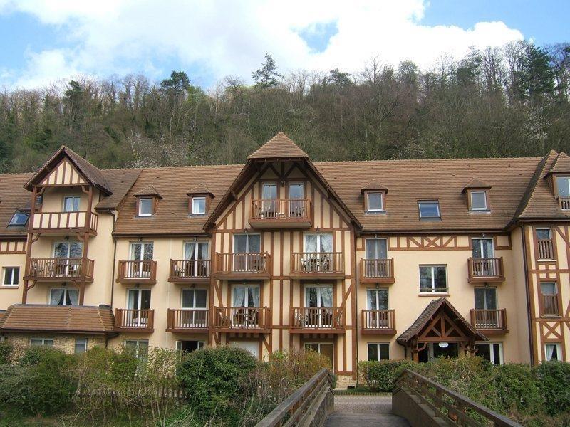 Karma Manoir Des Deux Amants Aparthotel Connelles Buitenkant foto