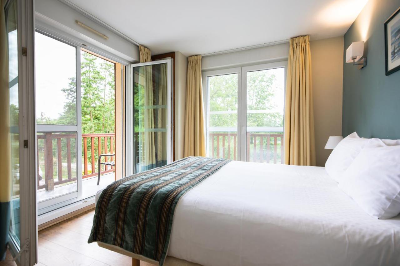 Karma Manoir Des Deux Amants Aparthotel Connelles Buitenkant foto