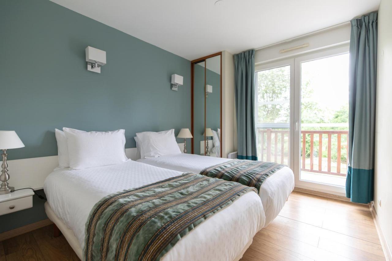 Karma Manoir Des Deux Amants Aparthotel Connelles Buitenkant foto